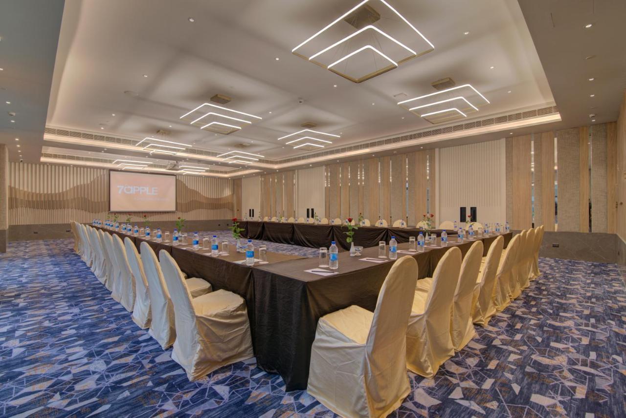 7 Apple Hotel Nashik Exterior foto